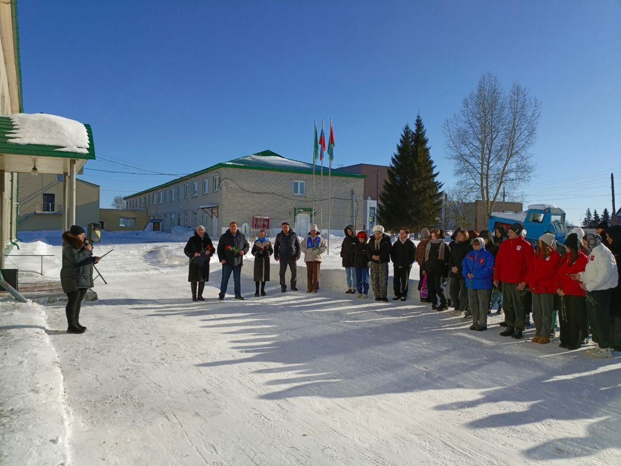 В Сорокинском округе Тюменской области увековечили память Героя России и ДНР Владимира Жоги В Сорокинском округе Тюменской области увековечили память Героя России и ДНР Владимира Жоги