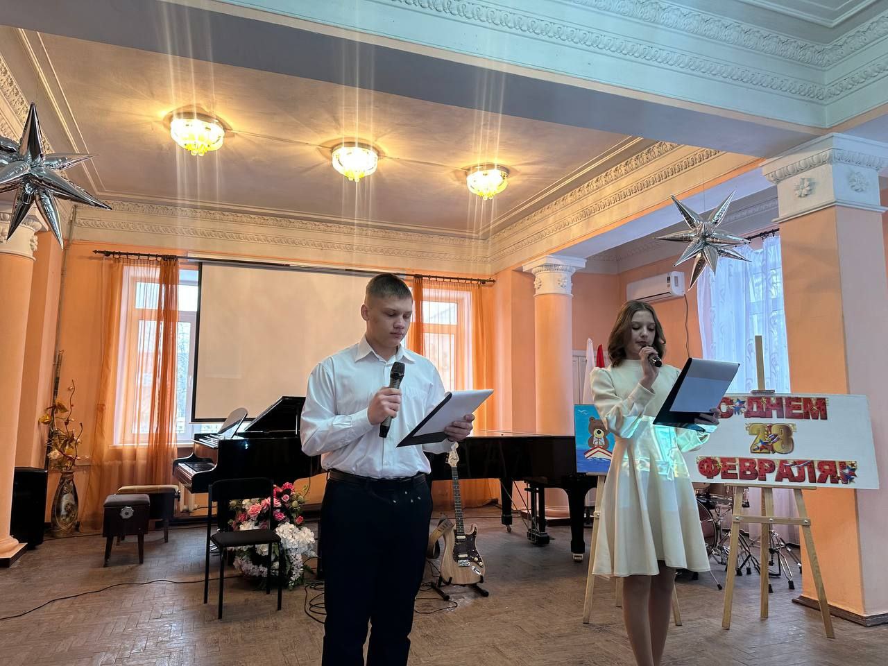 20 февраля в МБУДО ДДШИ состоялся праздничный концерт, приуроченный ко Дню защитника Отечества 20 февраля в МБУДО ДДШИ состоялся праздничный концерт, приуроченный ко Дню защитника Отечества