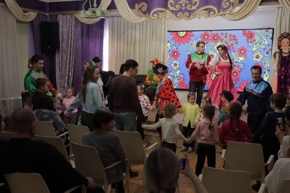 Масленица в филармонии. 22 февраля в Аметистовом зале филармонии прошел концерт «Ух ты, Масленица!» для самых маленьких слушателей, который стал настоящими проводами зимы Масленица в филармонии. 22 февраля в Аметистовом зале филармонии прошел концерт «Ух ты, Масленица!» для самых маленьких слушателей, который стал настоящими проводами зимы