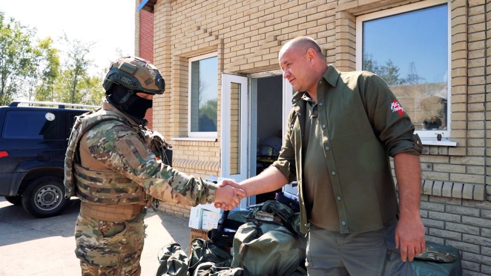 Сергей Самохин: Друзья, поздравляю всех наших бойцов с Днём Защитника Отечества — и парней, и девушек Сергей Самохин: Друзья, поздравляю всех наших бойцов с Днём Защитника Отечества — и парней, и девушек