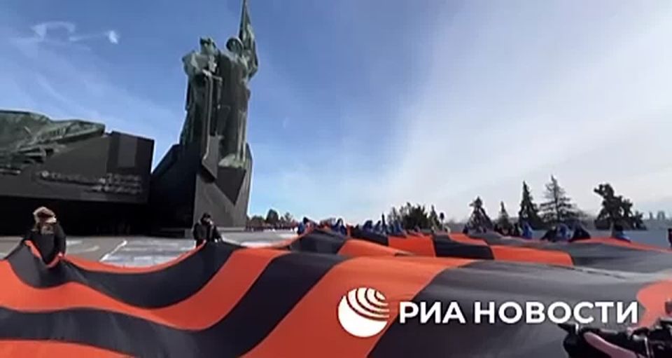 �������� ��������� 200-�������� ������������ ����� � ������ ������� � 23 �������