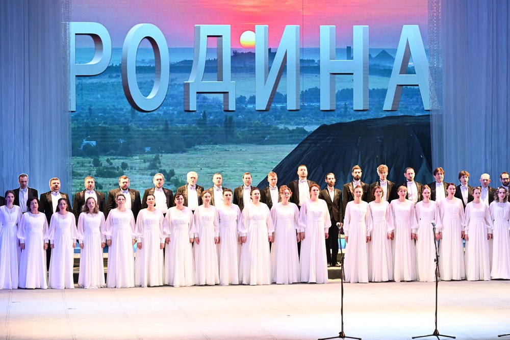 Михаил Желтяков: В Донецком театре оперы и балета состоялось торжественное мероприятие, посвященное Дню защитника Отечества Михаил Желтяков: В Донецком театре оперы и балета состоялось торжественное мероприятие, посвященное Дню защитника Отечества