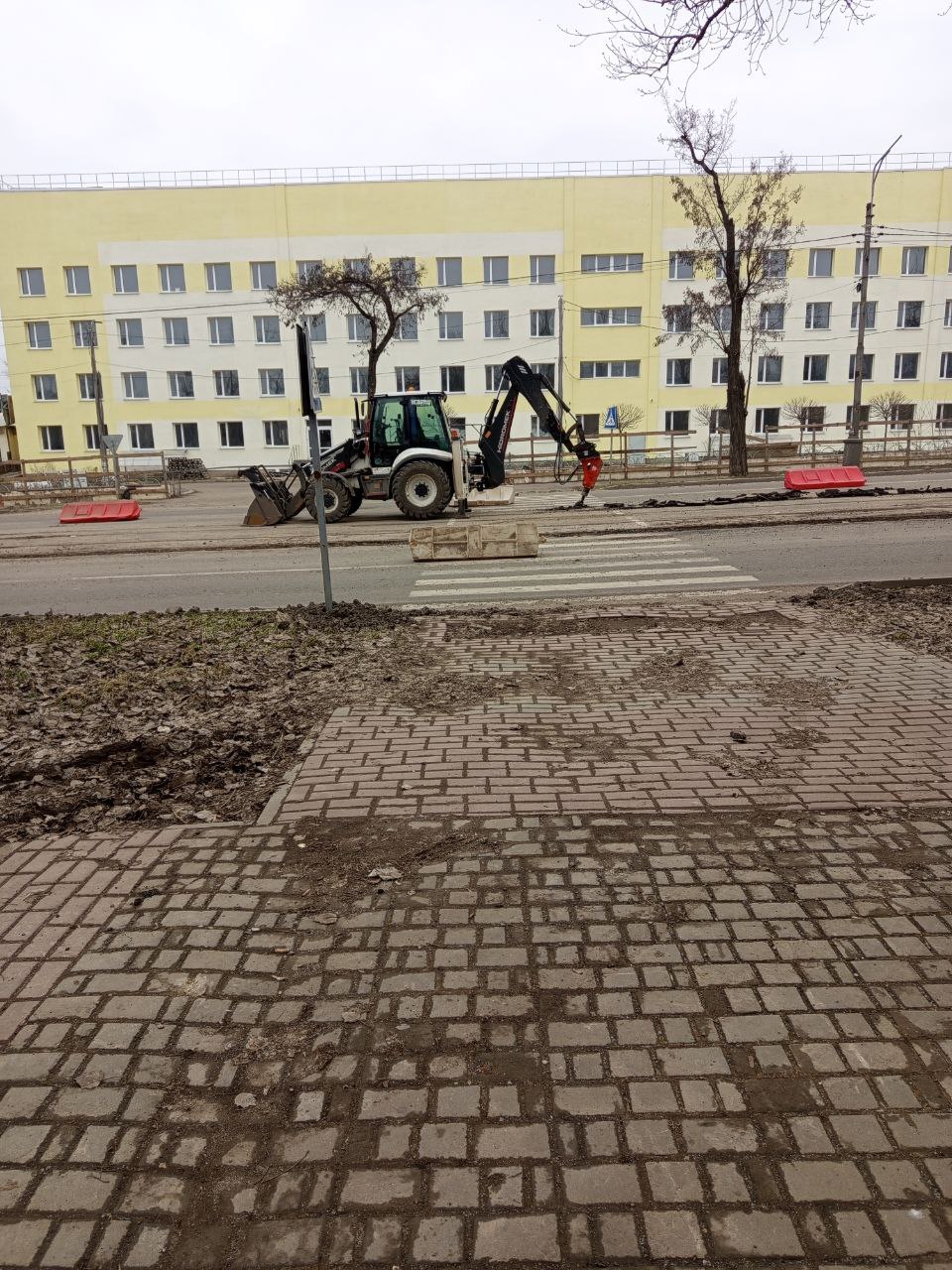 Прощай, трамвай! На ул. Пашковского демонтируют рельсы Прощай, трамвай! На ул. Пашковского демонтируют рельсы