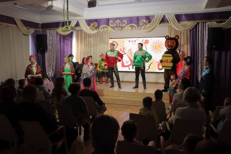 Масленица в филармонии. 22 февраля в Аметистовом зале филармонии прошел концерт «Ух ты, Масленица!» для самых маленьких слушателей, который стал настоящими проводами зимы Масленица в филармонии. 22 февраля в Аметистовом зале филармонии прошел концерт «Ух ты, Масленица!» для самых маленьких слушателей, который стал настоящими проводами зимы