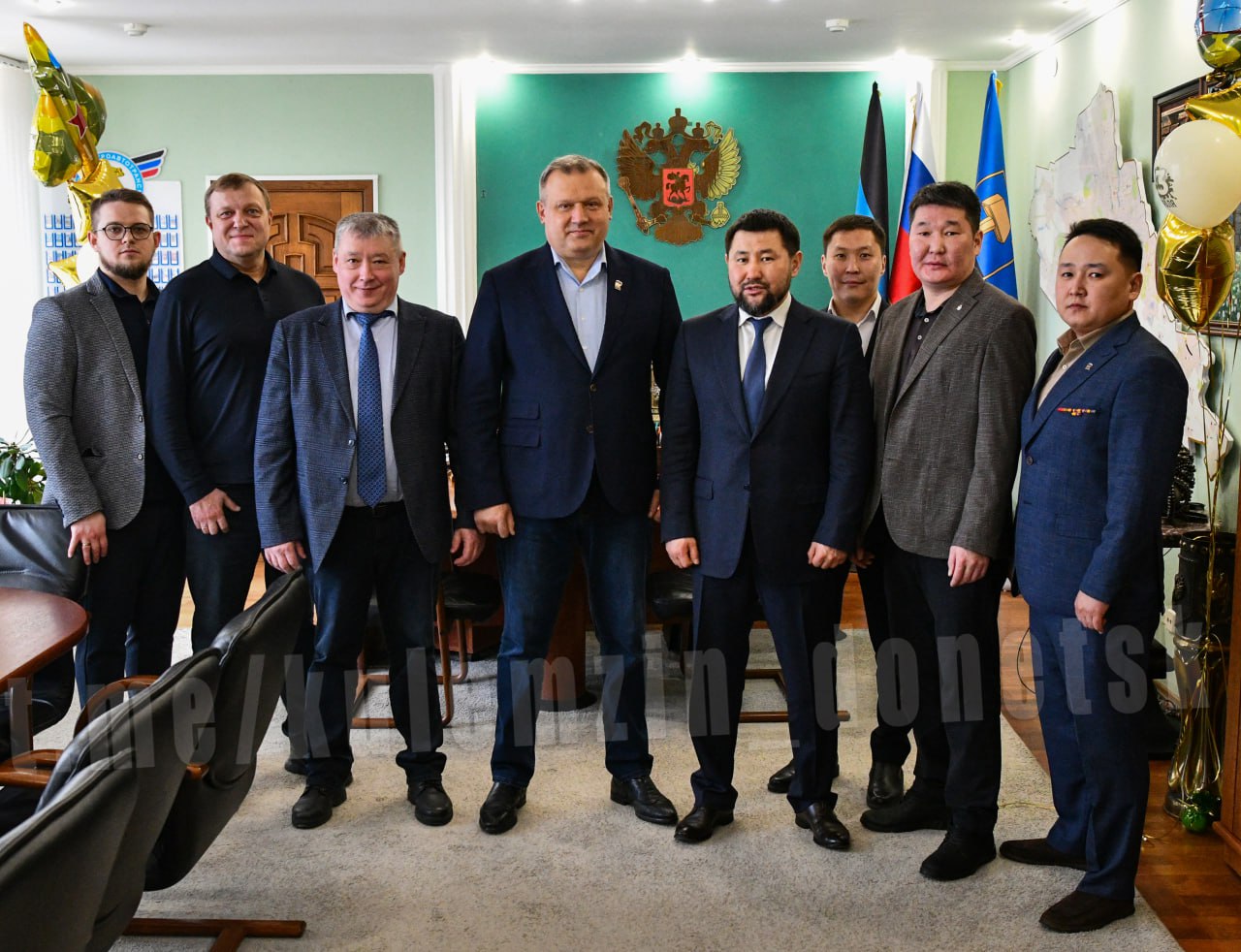 Алексей Кулемзин: Сегодня встретился с главой городского округа «город Якутск» Евгением Григорьевым Алексей Кулемзин: Сегодня встретился с главой городского округа «город Якутск» Евгением Григорьевым