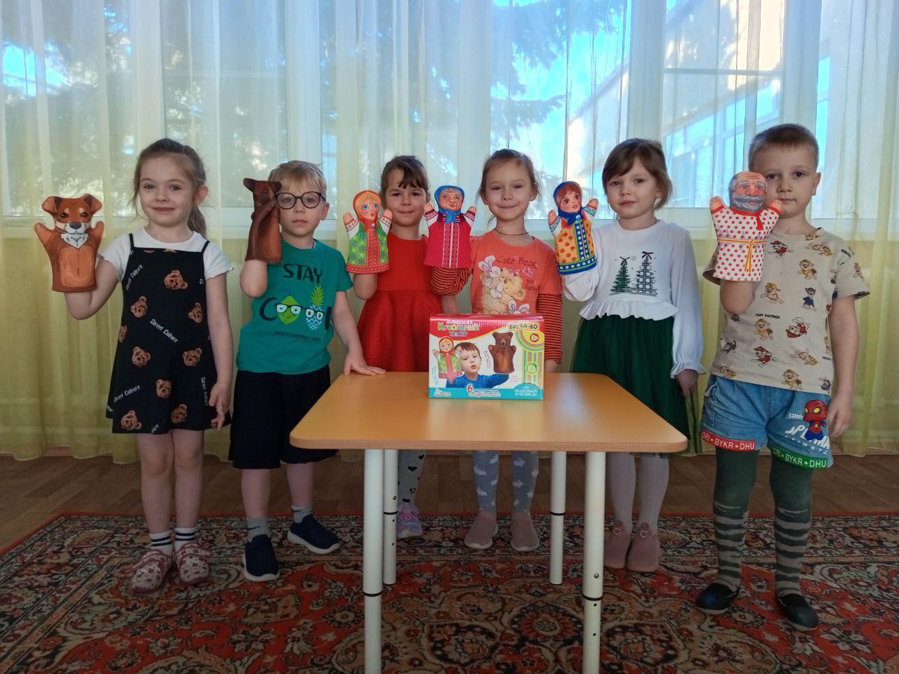 В рамках Года единства народов России в детском саду Ждановки прошли мероприятия В рамках Года единства народов России в детском саду Ждановки прошли мероприятия