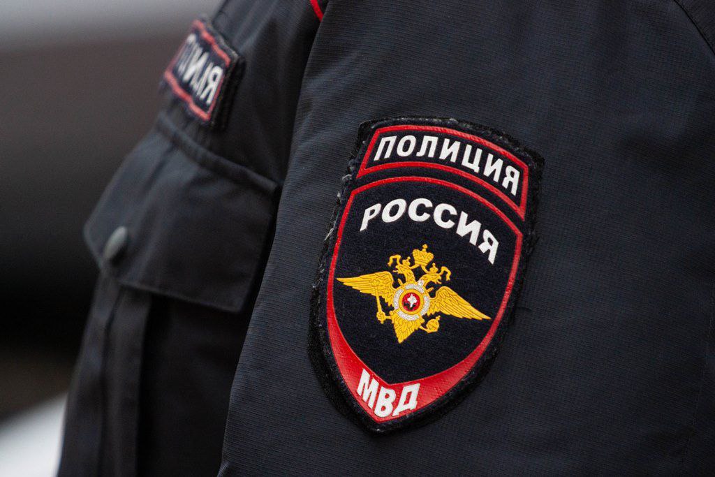 ОМВД России «Мангушский» напоминает родителям о необходимости бесед с несовершеннолетними о правилах цифровой безопасности