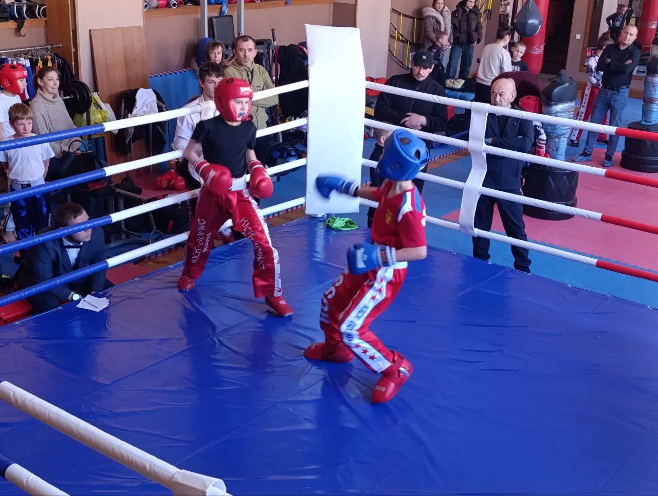 Игорь Мартынов: Городской турнир по кикбоксингу Игорь Мартынов: Городской турнир по кикбоксингу