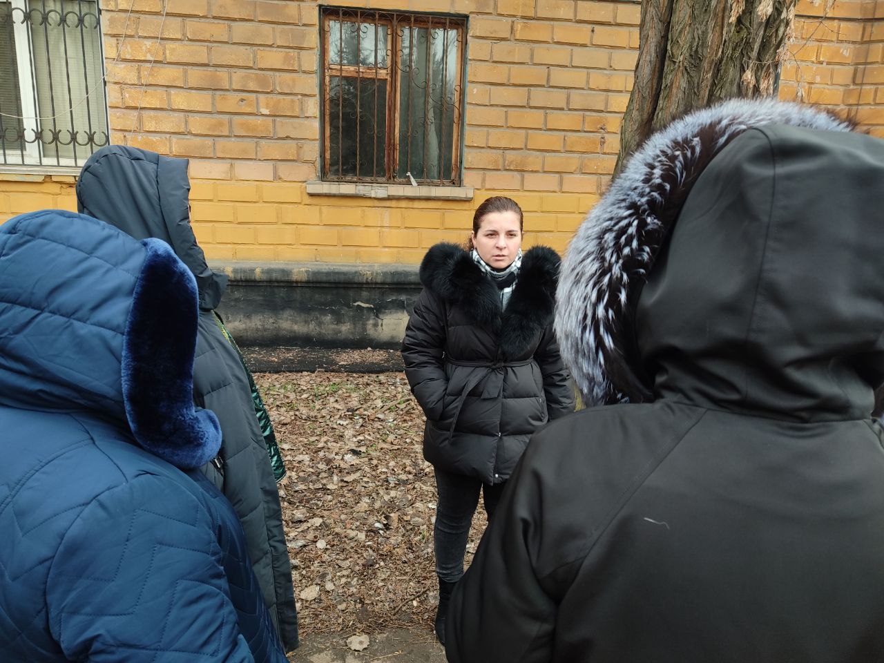 Сегодня, 24 февраля, в рамках проекта «Управдом ДНР» заместитель руководителя Управы Калининского внутригородского района Администрации городского округа Донецк Снежана Гоман провела встречу на подведомственной территории...