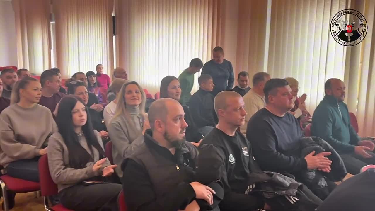 Сотрудников Службы автомобильных дорог Донбасса отметили ведомственными наградами Министерства транспорта ДНР