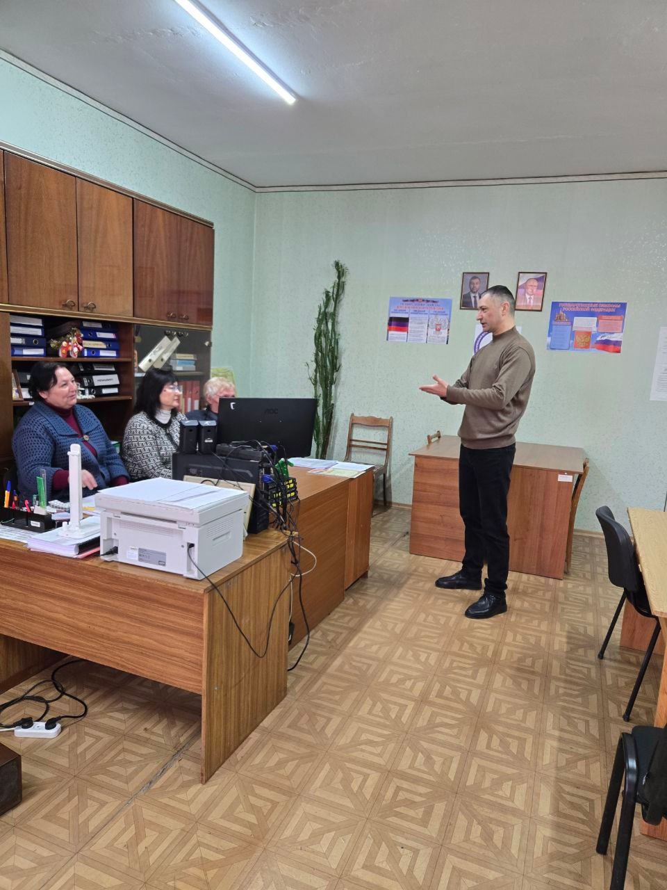 24 февраля 2026 года депутаты Горловского городского совета от фракции «Единая Россия» — Роман Конев, Наталия Ботвина, Олег Сладкевич, Максим Лебедев, Эдуард Полепкин, Елена Кузьмина, Сергей Медведев, Игорь Толкачёв... 24 февраля 2026 года депутаты Горловского городского совета от фракции «Единая Россия» — Роман Конев, Наталия Ботвина, Олег Сладкевич, Максим Лебедев, Эдуард Полепкин, Елена Кузьмина, Сергей Медведев, Игорь Толкачёв...