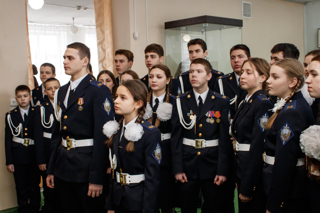 В Донецком республиканском краеведческом музее состоялось открытие выставки «Наши земляки на защите Родины» В Донецком республиканском краеведческом музее состоялось открытие выставки «Наши земляки на защите Родины»