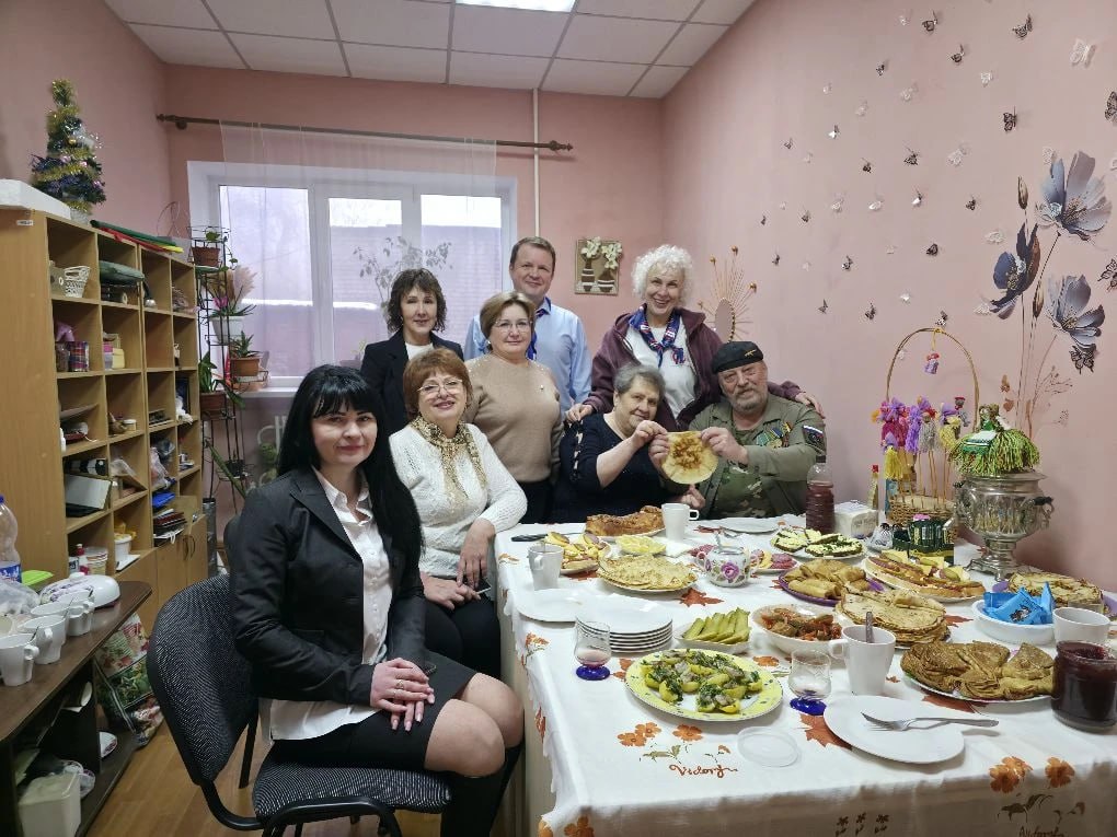 Нижегородские коллеги привезли в Харцызск проект «Кнопка помощи» Нижегородские коллеги привезли в Харцызск проект «Кнопка помощи»