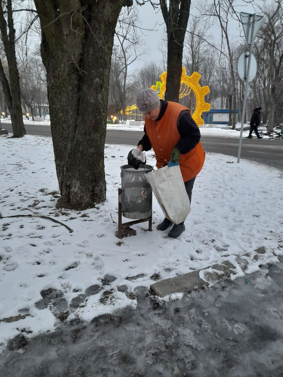 Александр Пеняев: За 24.02.2026 работниками МУП АГЯ "ЖЭК" выполнена уборка территорий в г. Ясиноватая и г. Авдеевка Александр Пеняев: За 24.02.2026 работниками МУП АГЯ "ЖЭК" выполнена уборка территорий в г. Ясиноватая и г. Авдеевка