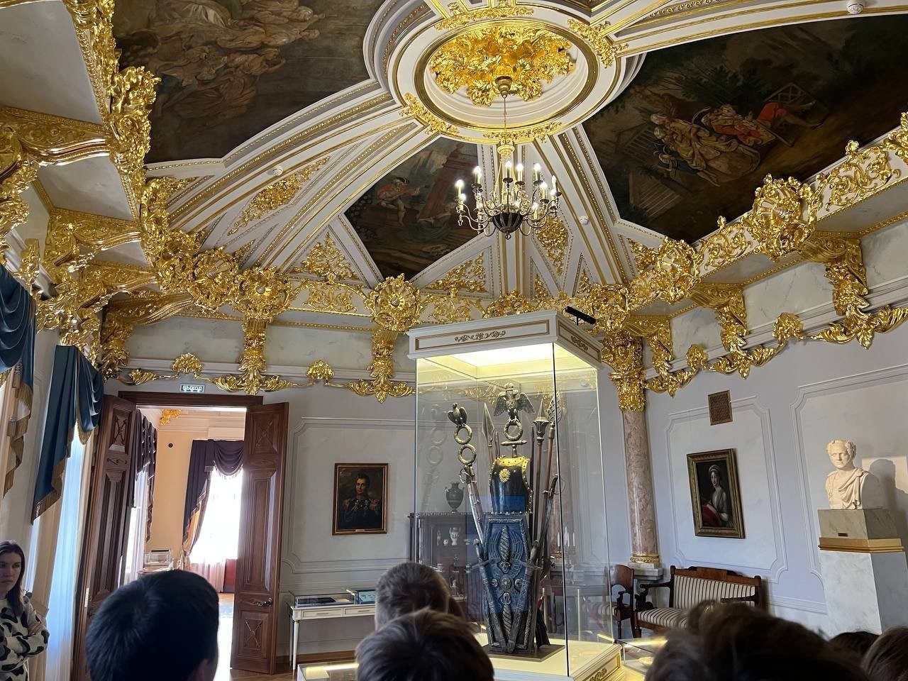 Николай Михайлов: Школьники Старобешевского округа посетили Дворец Алфераки в Таганроге