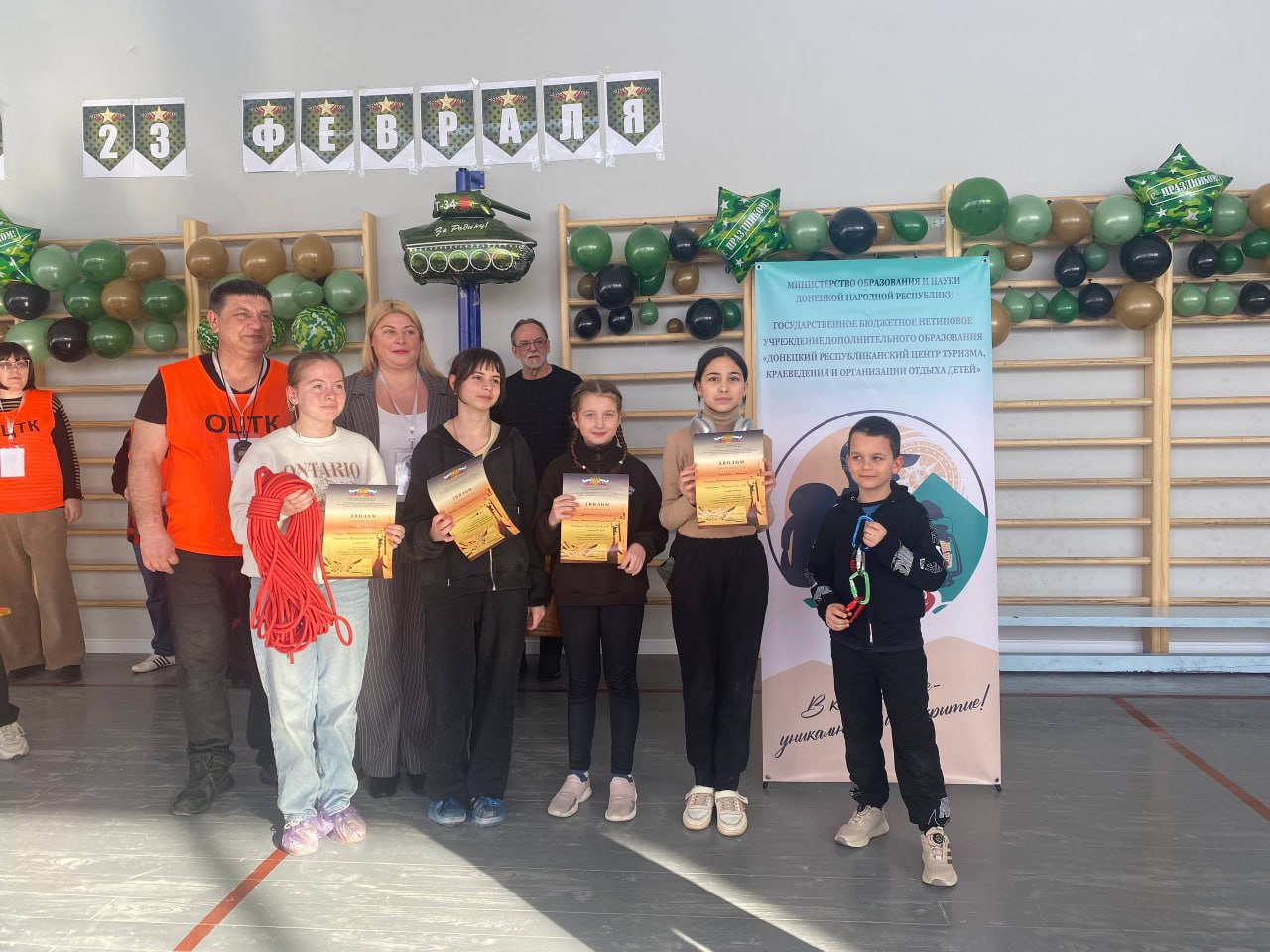В ДНР прошли первые Региональные соревнования по вязанию туристских узлов «Попутный ветер» В ДНР прошли первые Региональные соревнования по вязанию туристских узлов «Попутный ветер»