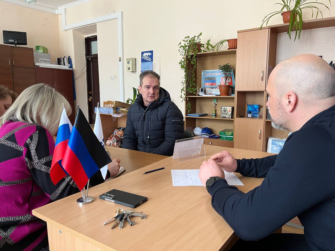 Сергей Желновач: Сегодня, 24 февраля, в общественной приемной Всероссийской политической партии «Единая Россия» провел прием граждан Сергей Желновач: Сегодня, 24 февраля, в общественной приемной Всероссийской политической партии «Единая Россия» провел прием граждан