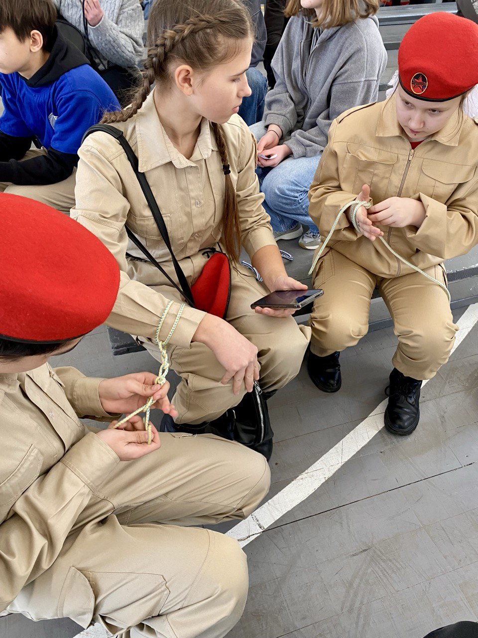 В ДНР прошли первые Региональные соревнования по вязанию туристских узлов «Попутный ветер» В ДНР прошли первые Региональные соревнования по вязанию туристских узлов «Попутный ветер»