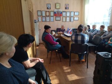 Депутат Дебальцевского городского совета от партии «Единая Россия» Сергей Кириченко провел важную встречу с трудовым коллективом школы ГБОУ №6, которая стала площадкой для обсуждения актуальных вопросов по обеспечению...