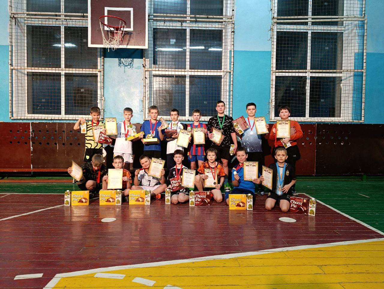 24 февраля спортивная школа МБУ ДО СШ г. Зугрэса "ЭНЕРГЕТИК" собрала юных футболистов на захватывающем турнире, посвященном Дню Защитника Отечества 24 февраля спортивная школа МБУ ДО СШ г. Зугрэса "ЭНЕРГЕТИК" собрала юных футболистов на захватывающем турнире, посвященном Дню Защитника Отечества