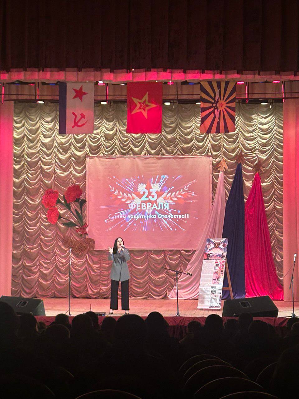 В Донецком колледже культуры и искусств прошёл праздничный концерт, посвящённый Дню защитника Отечества В Донецком колледже культуры и искусств прошёл праздничный концерт, посвящённый Дню защитника Отечества