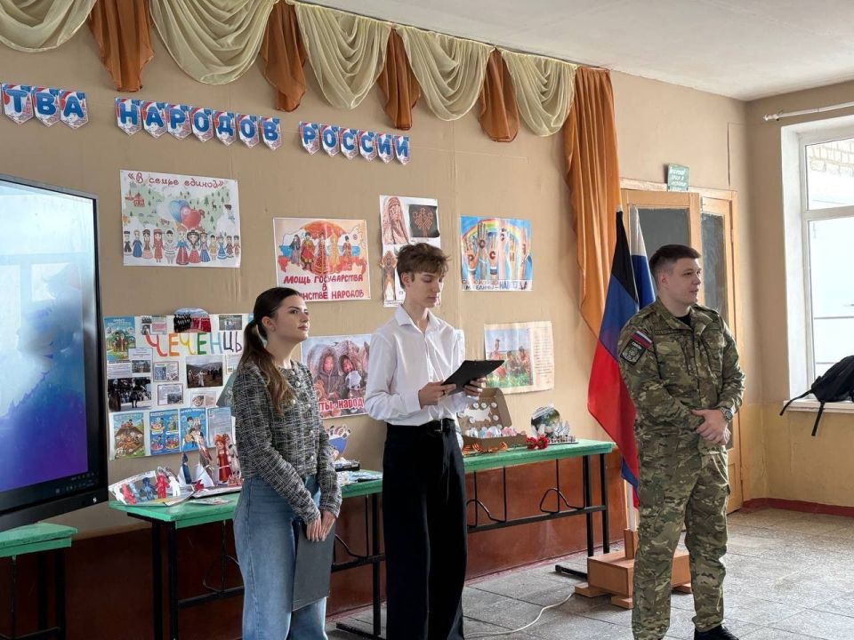 24 ������� � ���� "����� �11 �. �. �����" ������ ������������� �������, ����������� ��������� ������ ����������� ������� �������� � ������ ���������� ������� "����� �����"