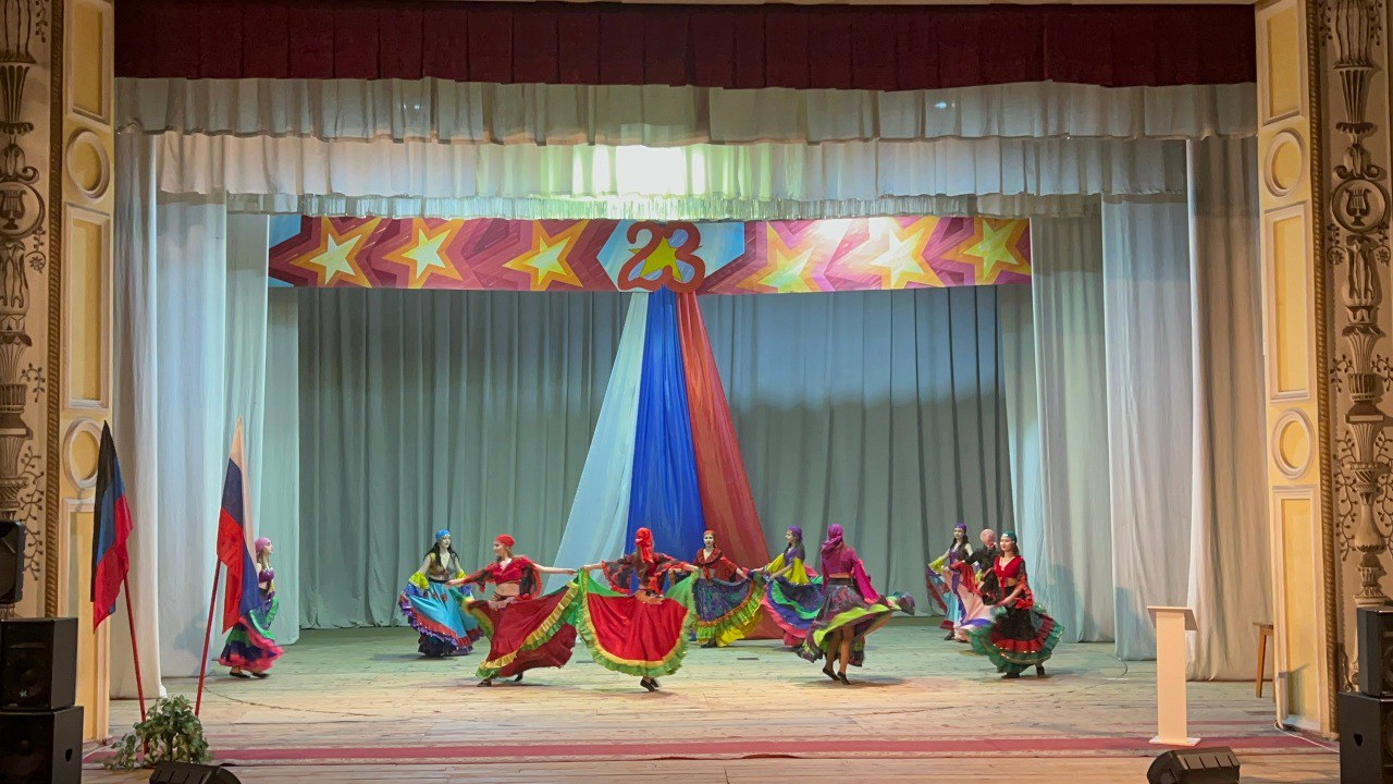 Сегодня в отделе культурно-досуговой деятельности МБУ «ГДК им. В.Г.Кирсановой» состоялся праздничный концерт «Защитников Отечества славим», приуроченный Дню защитника Отечества Сегодня в отделе культурно-досуговой деятельности МБУ «ГДК им. В.Г.Кирсановой» состоялся праздничный концерт «Защитников Отечества славим», приуроченный Дню защитника Отечества