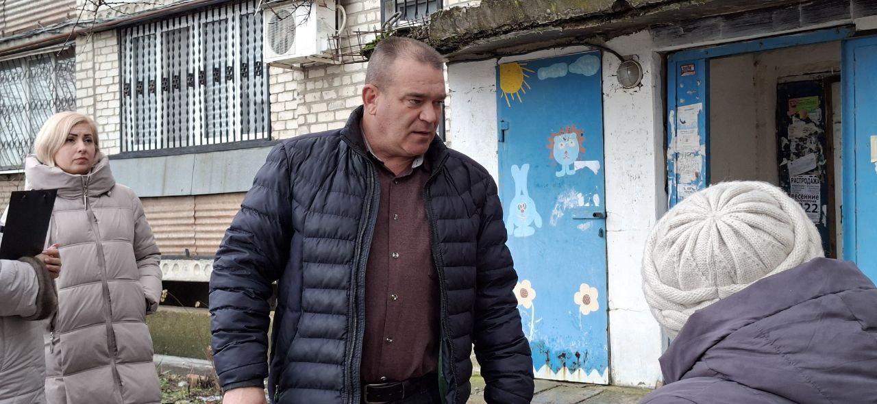 Денис Зубов: СХОД ГРАЖДАН. 25 февраля в Иловайске состоялась встреча жителей с заместителем главы администрации городского округа Иловайск – Александром Васильевичем Кузнецовым Денис Зубов: СХОД ГРАЖДАН. 25 февраля в Иловайске состоялась встреча жителей с заместителем главы администрации городского округа Иловайск – Александром Васильевичем Кузнецовым