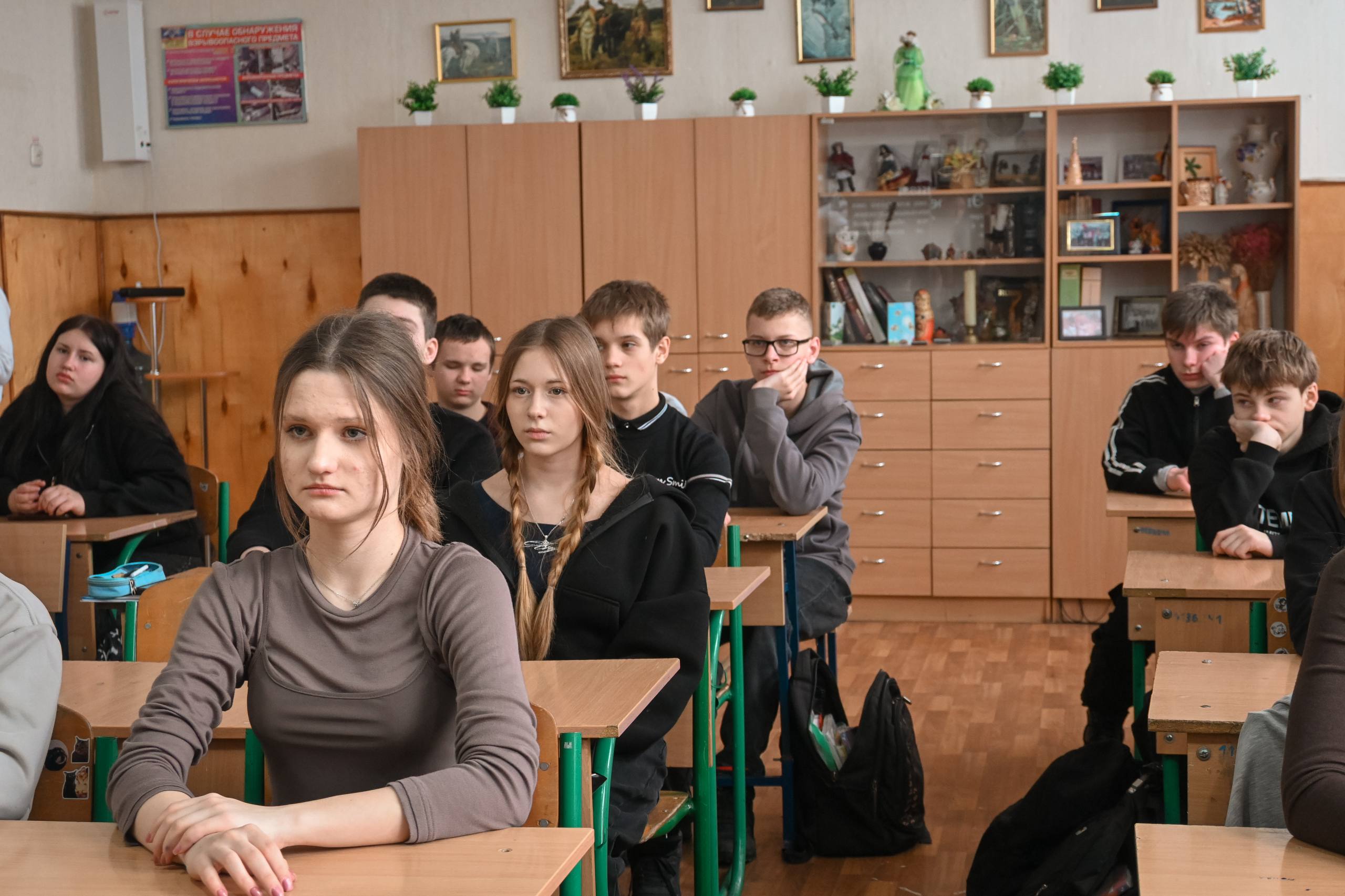 Провели в Старобешевской школе №2 лекцию о противодействии экстремизму и терроризму Провели в Старобешевской школе №2 лекцию о противодействии экстремизму и терроризму