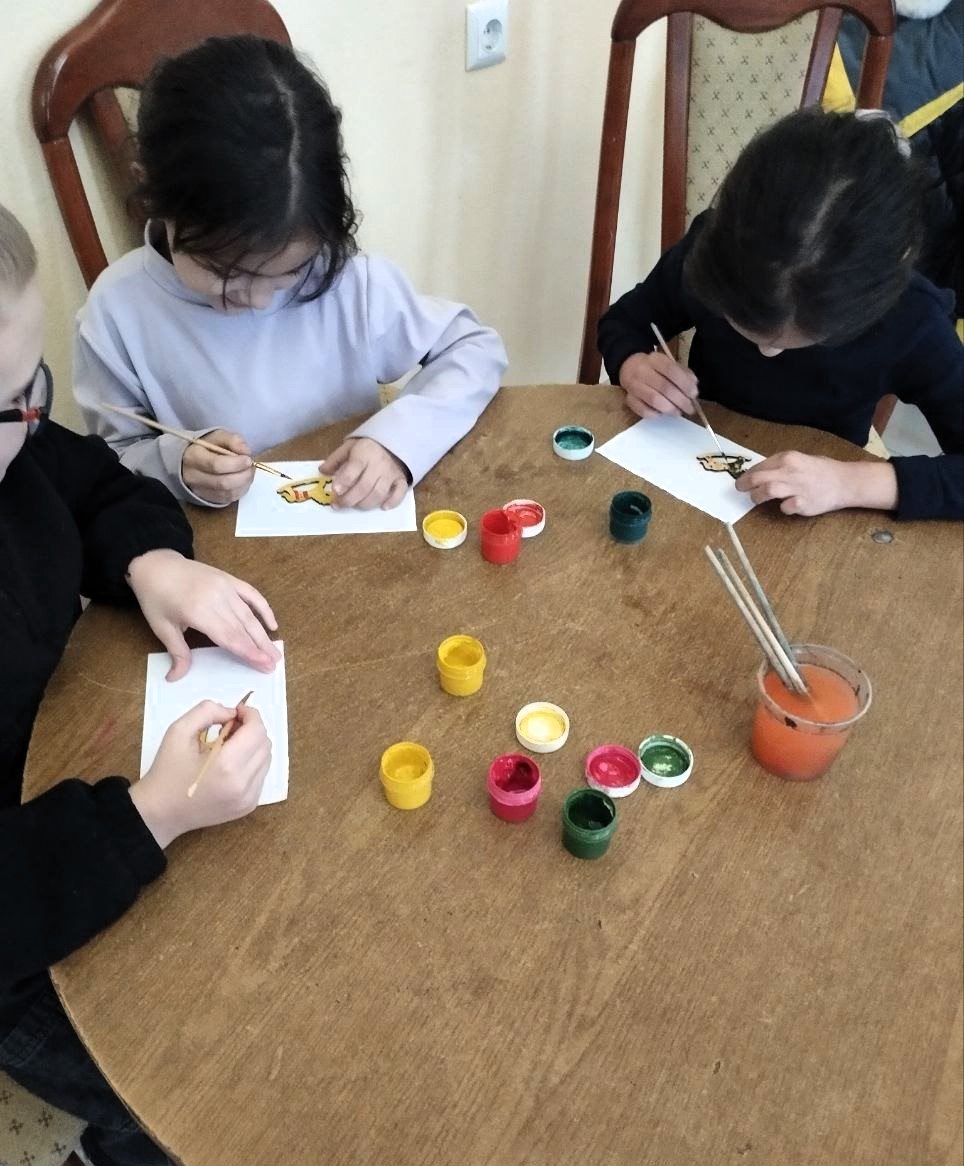 Мастер-класс по народной росписи для детей ветеранов-защитников Родины Мастер-класс по народной росписи для детей ветеранов-защитников Родины