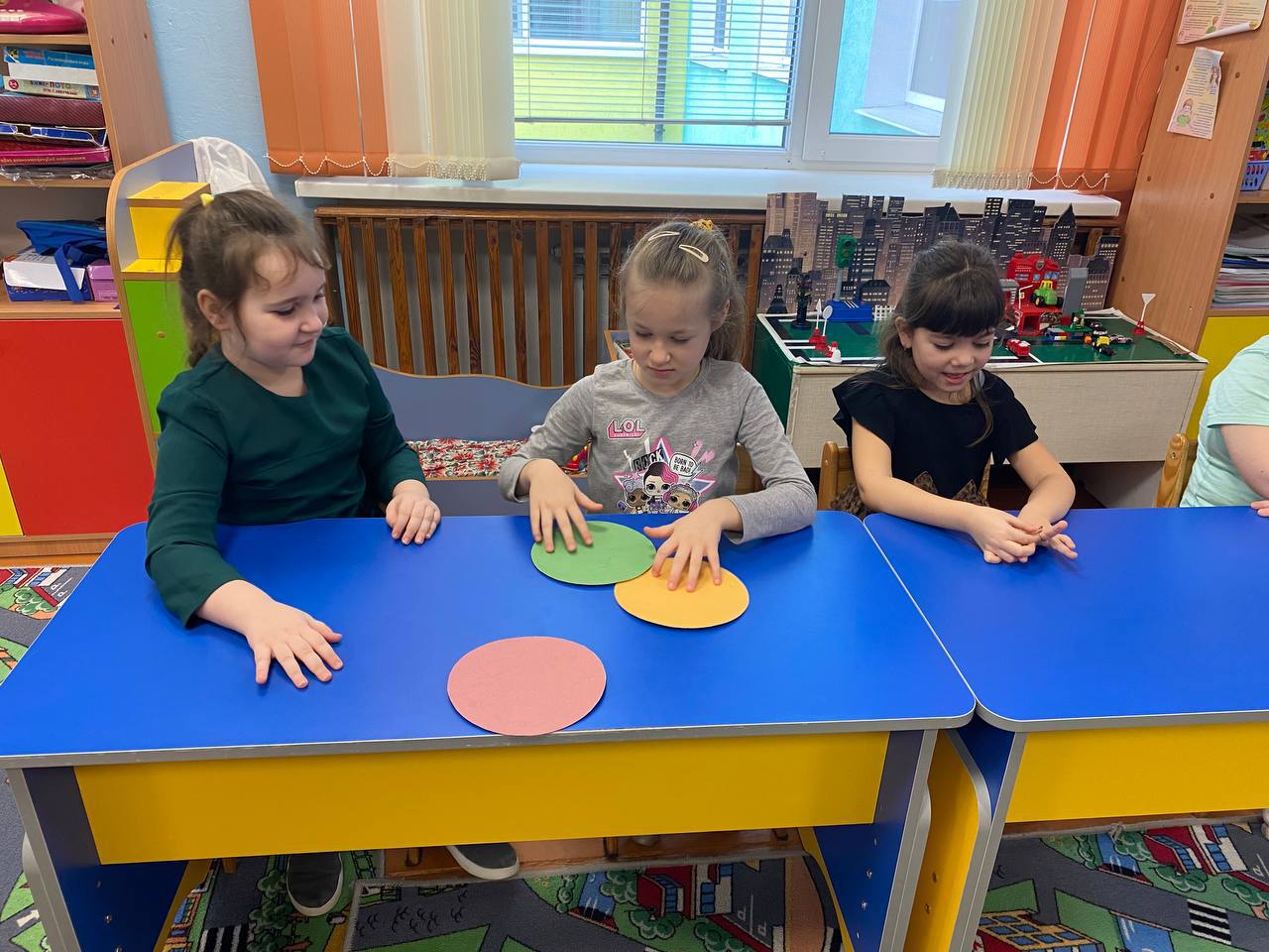 В целях предупреждения детского дорожного травматизма сотрудники Госавтоинспекции ОМВД России «Мангушский» в Урзуфской школе и детском саду «Ягодка» провели профилактическое занятие тему «Основы и правила поведения на... В целях предупреждения детского дорожного травматизма сотрудники Госавтоинспекции ОМВД России «Мангушский» в Урзуфской школе и детском саду «Ягодка» провели профилактическое занятие тему «Основы и правила поведения на...