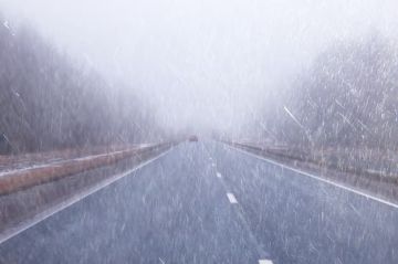 Доброго утра среды!. По прогнозам синоптиков, сегодня в Республике ожидаются дождь с мокрым снегом, на дорогах местами туман, гололедица