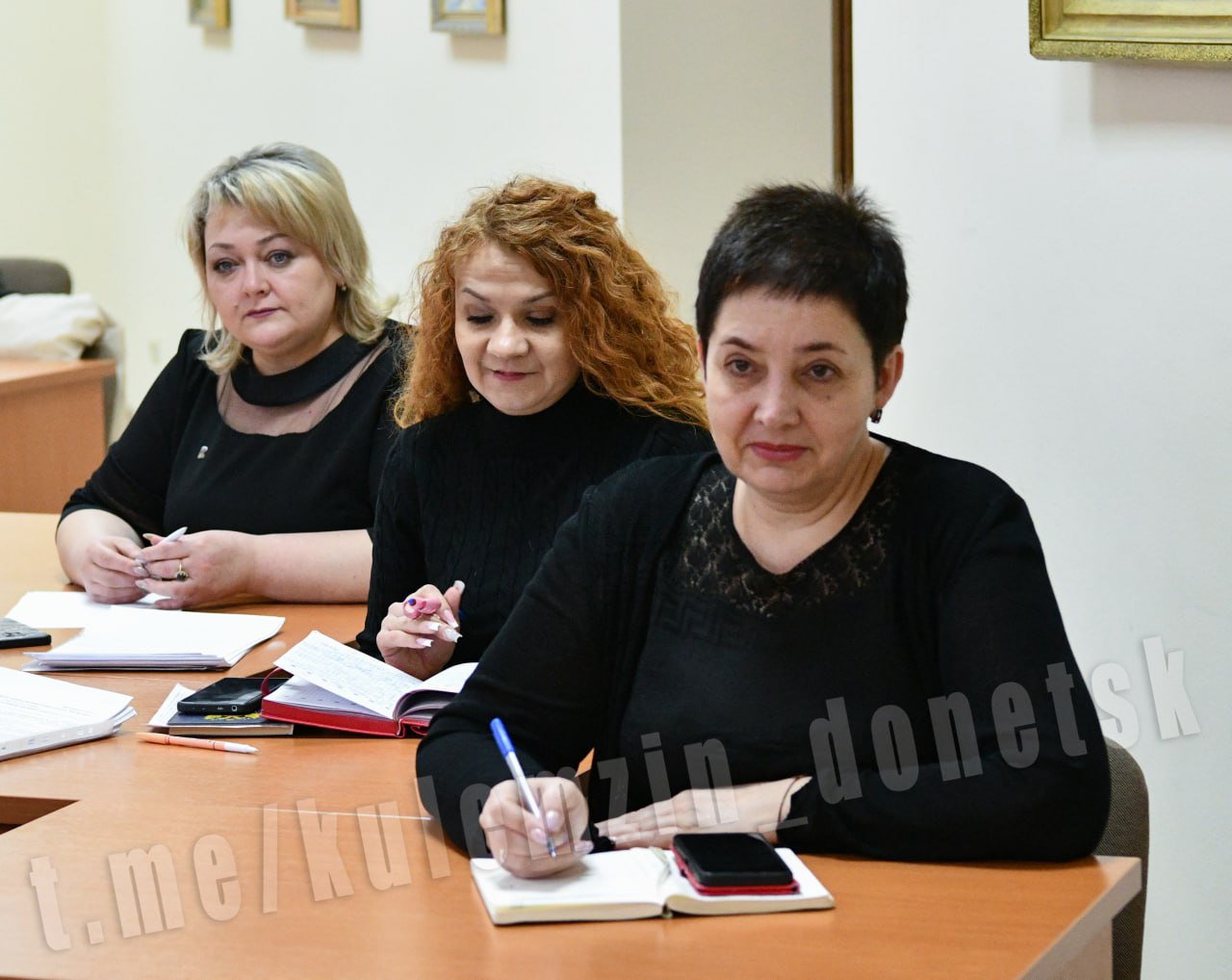 Сегодня состоялось совещание с начальниками отделов управления опеки и попечительства Сегодня состоялось совещание с начальниками отделов управления опеки и попечительства