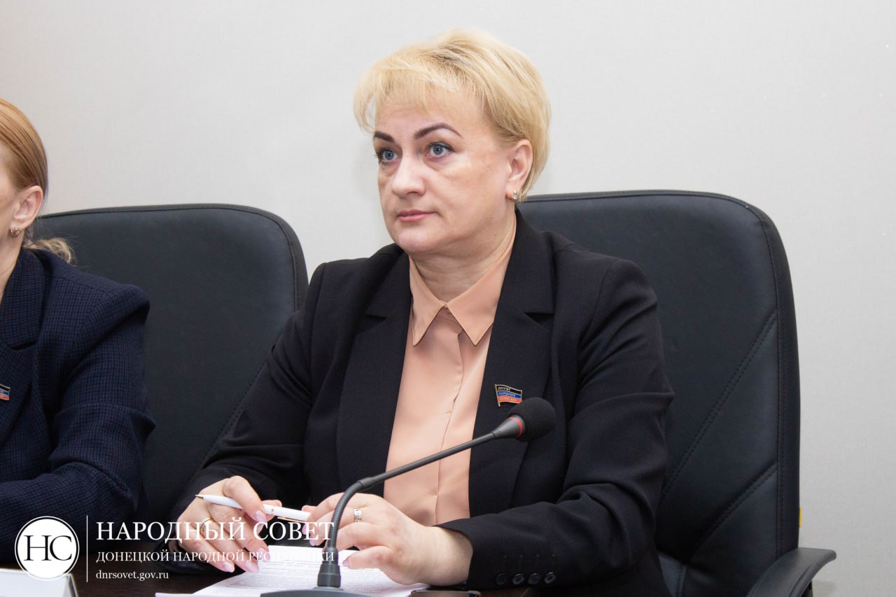 Клавдия Кульбацкая и Юлия Крюкова приняли участие в заседании Воронежской облдумы Клавдия Кульбацкая и Юлия Крюкова приняли участие в заседании Воронежской облдумы