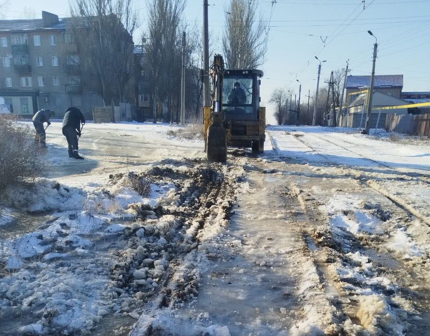 Профилактика и ремонт: в Енакиево специалисты «Вода Донбасса» провели ряд мероприятий для улучшения работоспособности объектов Профилактика и ремонт: в Енакиево специалисты «Вода Донбасса» провели ряд мероприятий для улучшения работоспособности объектов