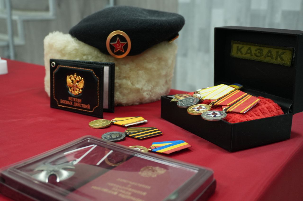 В Кировском продолжается реализация Всероссийского образовательного проекта «Парта Героя» В Кировском продолжается реализация Всероссийского образовательного проекта «Парта Героя»