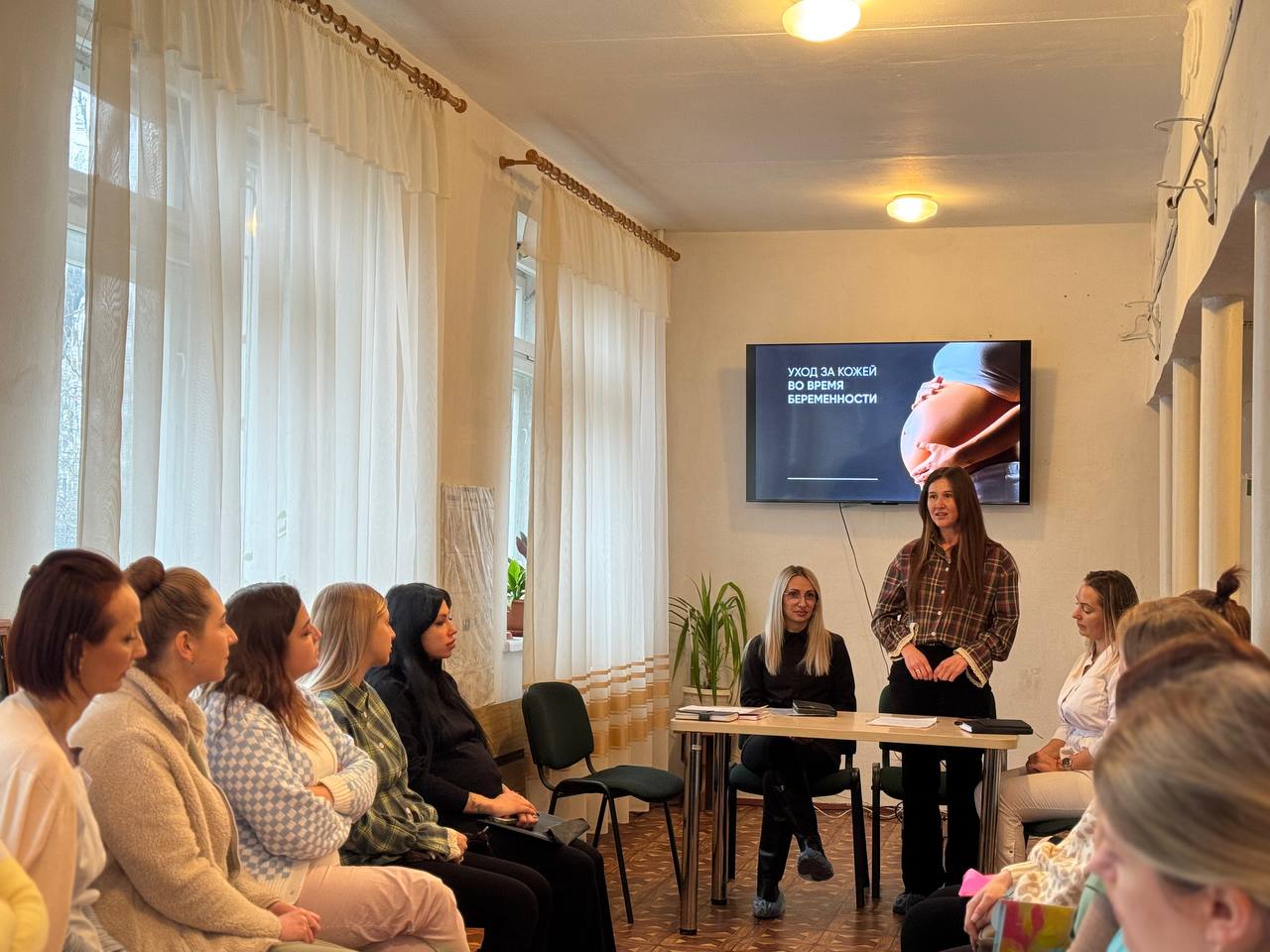 Бьюти - день в Школе молодого родителя в рамках партийного проекта "Здоровое будущее" Бьюти - день в Школе молодого родителя в рамках партийного проекта "Здоровое будущее"