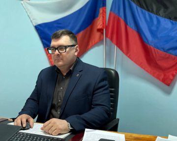 Василий Овчаров: Сегодня, 26 февраля 2026 года, во исполнение поручений Главы ДНР Дениса Пушилина и для поддержания оперативной связи с населением, провёл очередной прямой эфир в этом году