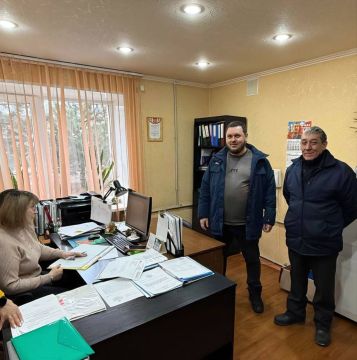 26 февраля 2026 года депутаты Ясиноватского муниципального совета - Елена Исаенко , Валерий Аксенов и Антон Никитин провели встречи с населением, обсудив вопросы ЖКХ, транспорта, дорог, благоустройства и восстановления...