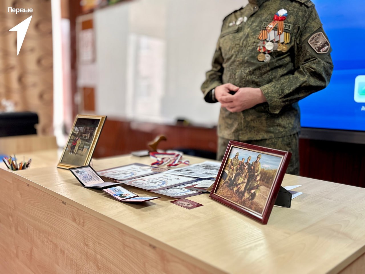 Герои живут среди нас. В рамках проекта «Старший брат» активисты Лицея «Интеллект» посетили «Классную встречу» со Смирновым Александром Николаевичем, ветераном СВО Герои живут среди нас. В рамках проекта «Старший брат» активисты Лицея «Интеллект» посетили «Классную встречу» со Смирновым Александром Николаевичем, ветераном СВО