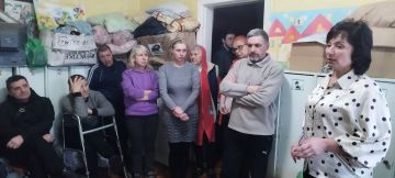 Наталья Великодная: Встретилась с жителями Димитрово и Красноармейска, которые сейчас находятся в нашем пункте временного размещения