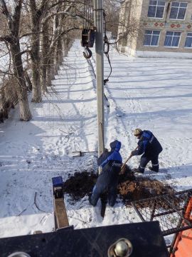 Александр Шатов: Сахалинские электрики заменили опоры ЛЭП в Шахтерском районе