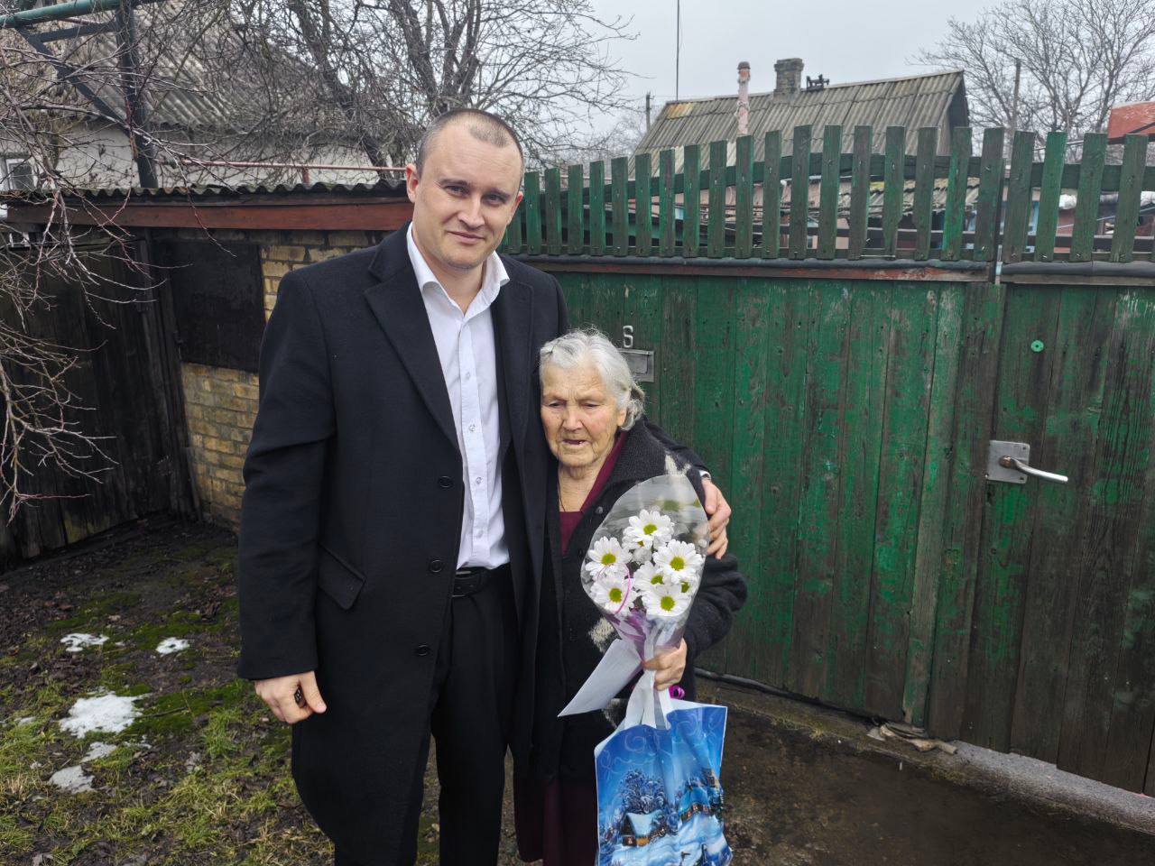 Иван Приходько: В Никитовском внутригородском районе поздравили участника Великой Отечественной Войны с Днем Рождения