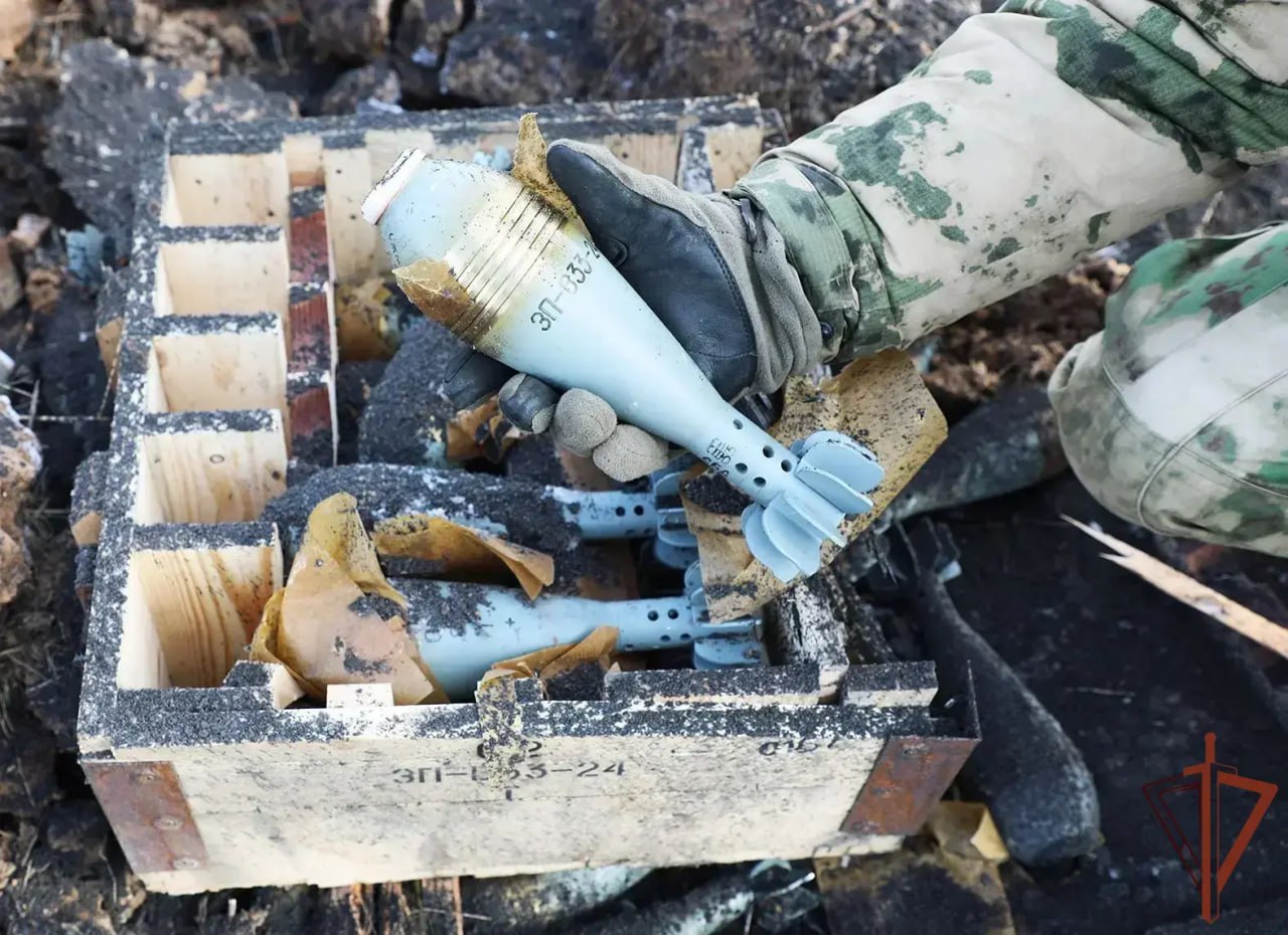 Росгвардейцы уничтожили боеприпасы, изъятые из схронов ВСУ Росгвардейцы уничтожили боеприпасы, изъятые из схронов ВСУ