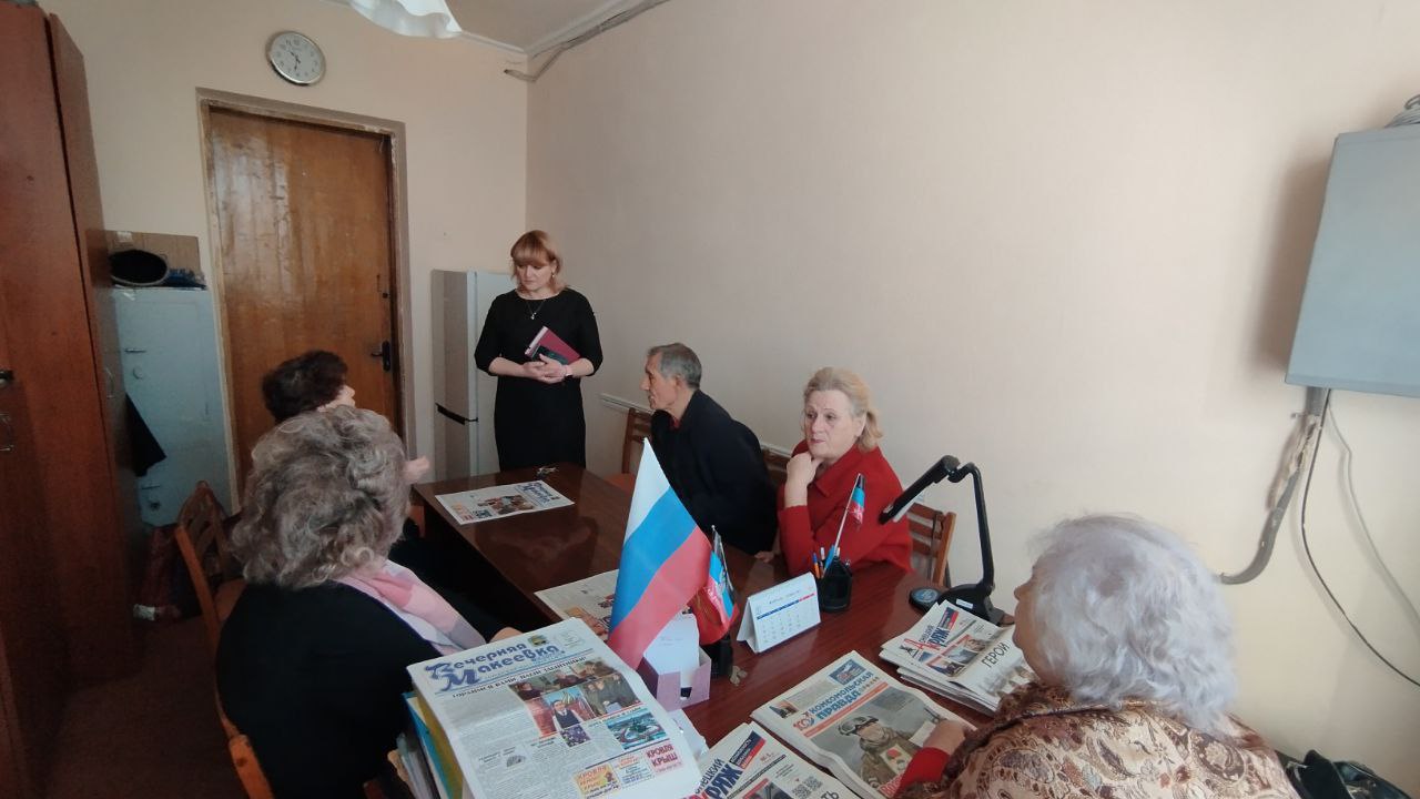 По поручению Главы ДНР Дениса Пушилина под эгидой Единой России проводятся встречи с населением для выявления проблемных вопросов на подведомственной территории По поручению Главы ДНР Дениса Пушилина под эгидой Единой России проводятся встречи с населением для выявления проблемных вопросов на подведомственной территории