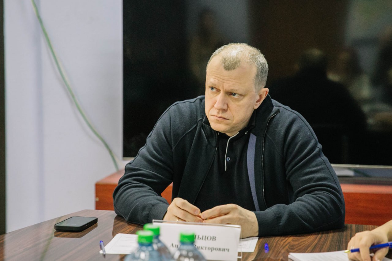 Антон Кольцов: Провел встречу с жителями Приморского района Антон Кольцов: Провел встречу с жителями Приморского района