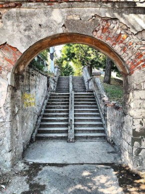 ��������� ����� ������-������������ ���������� � �����