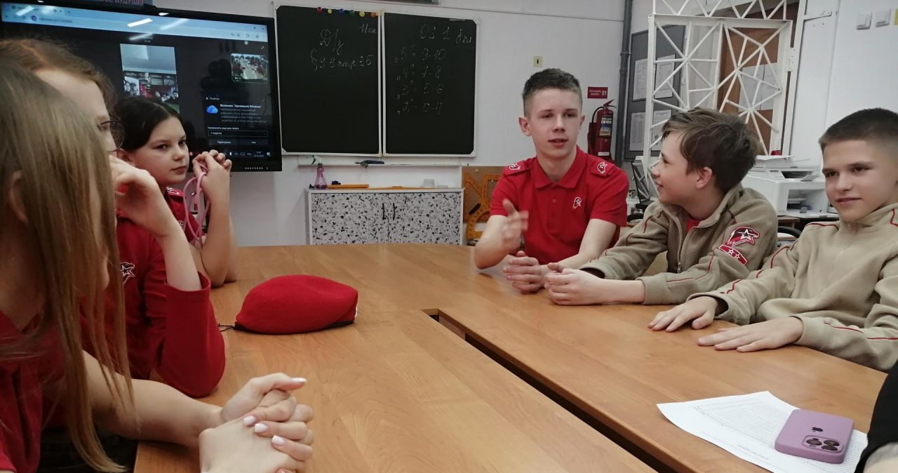 Школы Амурской области и ДНР провели телемост «Мосты Единства» Школы Амурской области и ДНР провели телемост «Мосты Единства»