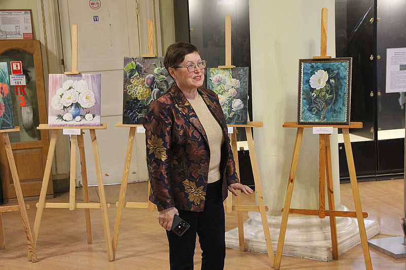 В Донецке стартовала выставка к Международному женскому дню В Донецке стартовала выставка к Международному женскому дню