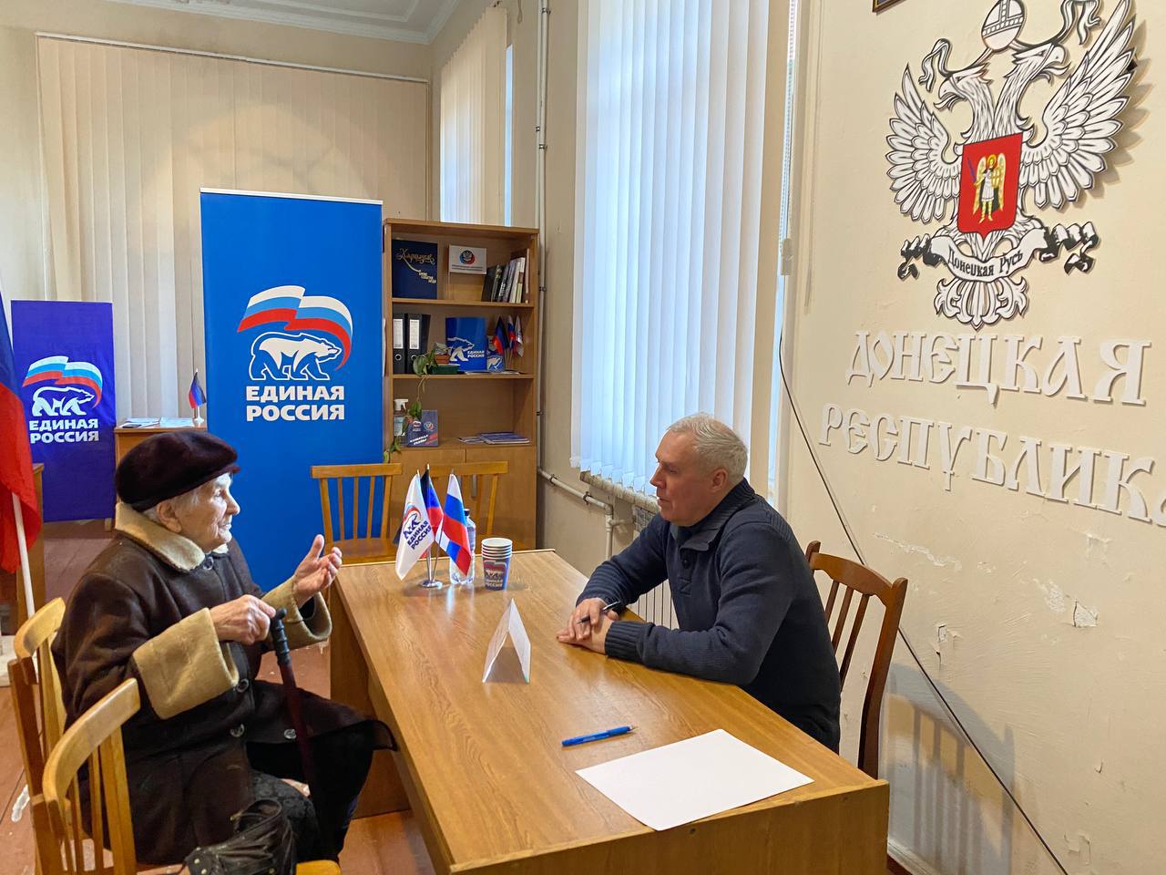 Евгений Поплавский: Провел прием граждан в общественной приемной Единой России города Зугрэс Евгений Поплавский: Провел прием граждан в общественной приемной Единой России города Зугрэс